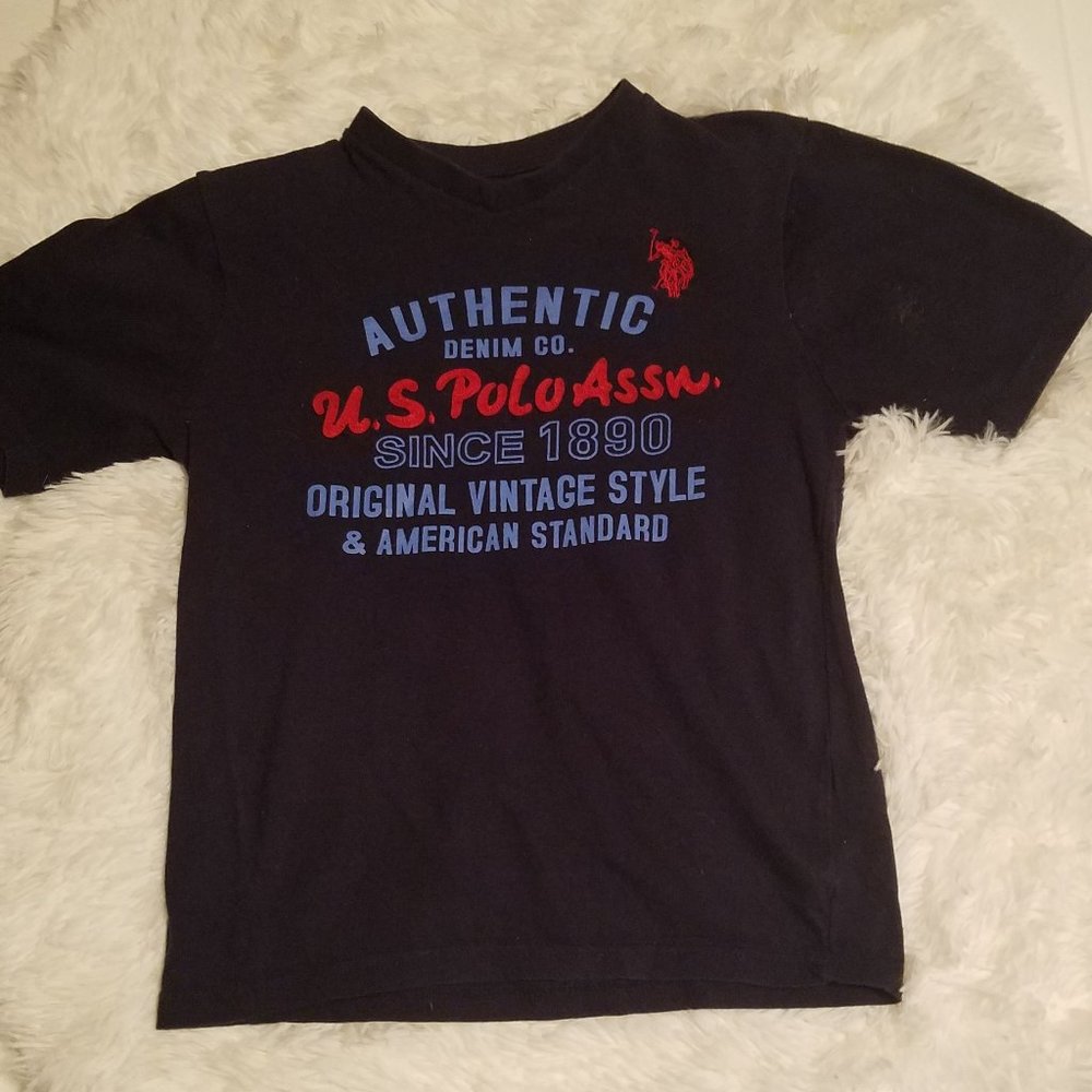 Boy's Navy Blue U S Polo Association T-Shirt. Size 14/16.